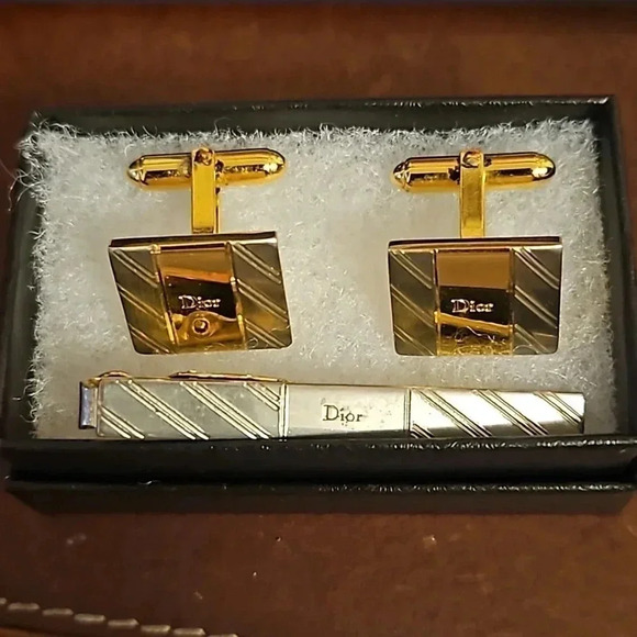 Christian Dior Cufflink and Tie Bar set - Picture 3 of 3